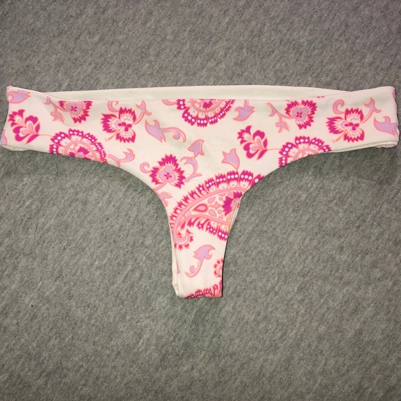 Kozani Bottom - Picture 2 of 6